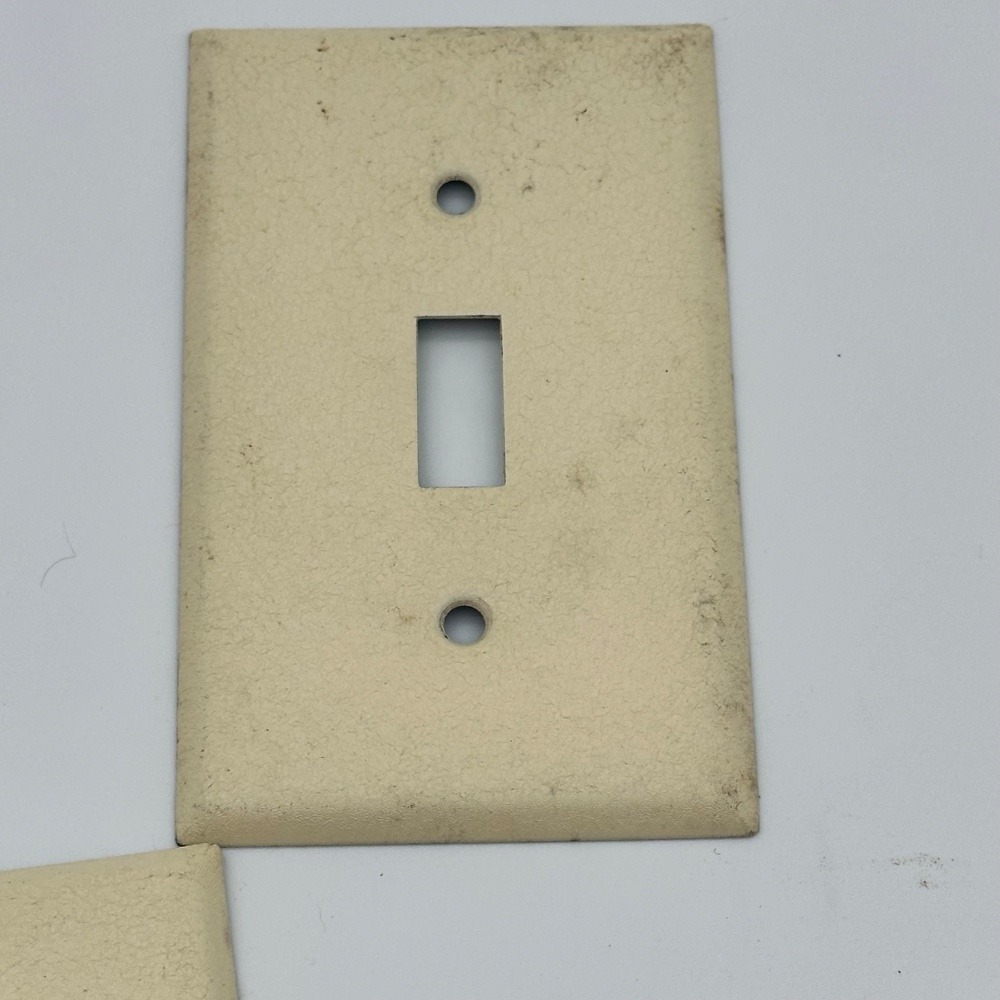 Lot of 7 Switch and Outlet Plate Covers Metal Mulberry brand and Plastic - Picture 4 of 10